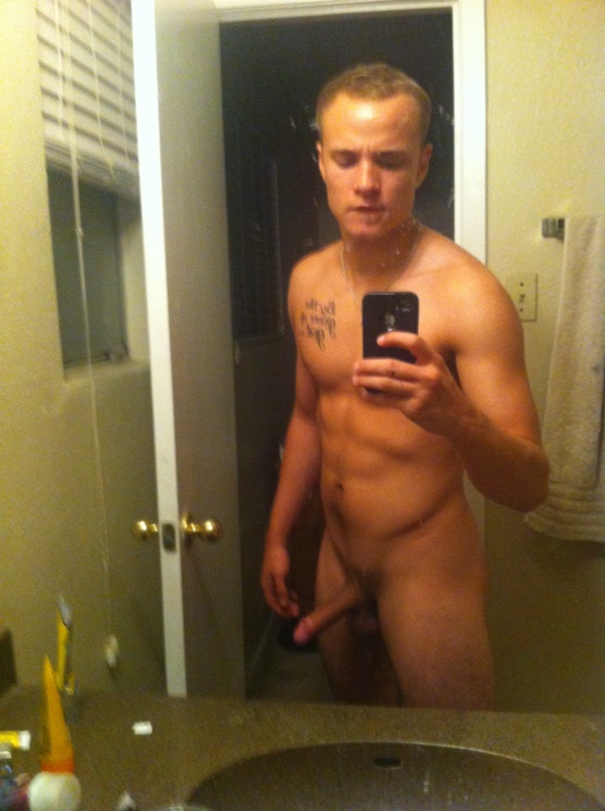 See the best Self Shots from fit young guys - only here!